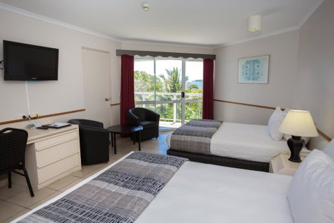 Ocean International Hotel - Northern Rivers Accommodation 2