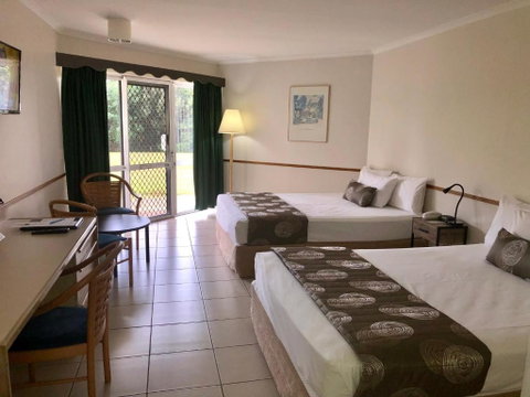 Ocean International Hotel - Northern Rivers Accommodation 1