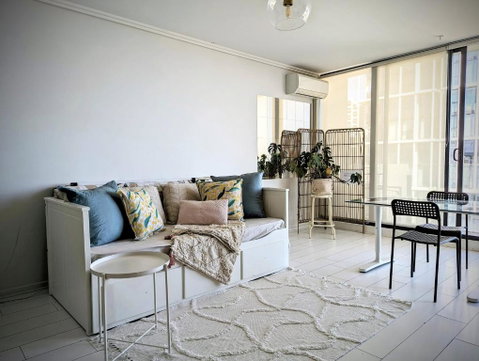 Ocean View Apartment Close To CBD With Indoor Pool. - Northern Rivers Accommodation 3
