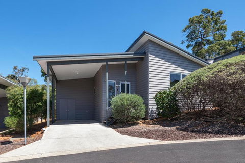 Oceania @ Cape Villas Dunsborough - Northern Rivers Accommodation 1