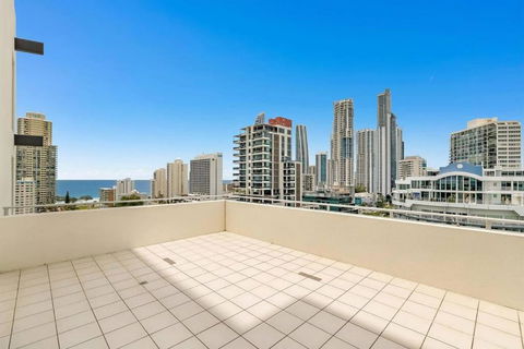 Oceanview Located In The Heart Of Surfers - Self Contained, Privately Managed Apartments - Northern Rivers Accommodation 3