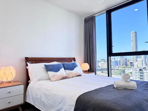 One Bedroom Apartment In South Brisbane - Northern Rivers Accommodation 0
