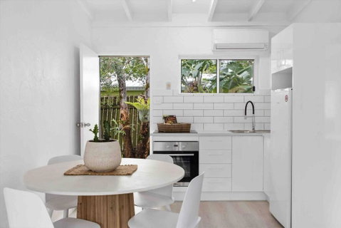 PA2 Stunning Sunshine Beach Apt Pets Welcome - Northern Rivers Accommodation 2