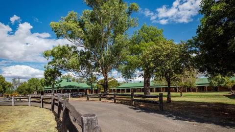 Overlander Homestead Motel - Northern Rivers Accommodation 2