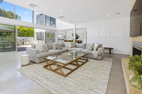 Opulence On Olive - Resort Luxury In Blairgowrie, Opposite Yacht Club - Northern Rivers Accommodation 2