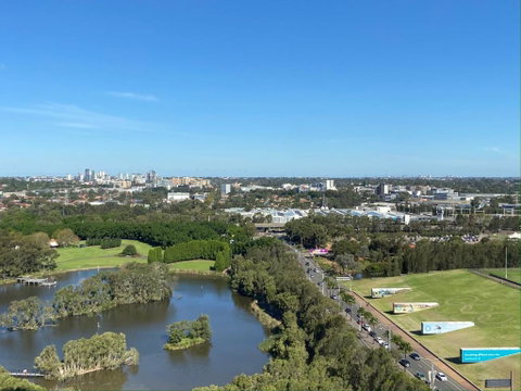 Parkside & City View In Sydney Olympic Park - Northern Rivers Accommodation 1