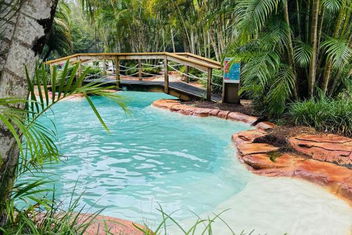 Paradise Palms Tropical Villa At Aanuka Resort with Northern Rivers Accommodation