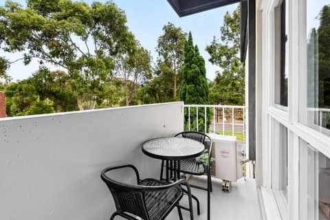 Peaceful 1-Bed Apartment Near The City Centre - Northern Rivers Accommodation 1