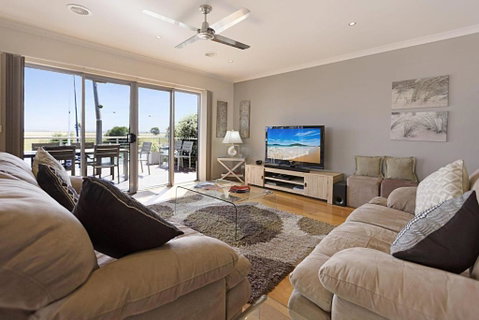 Pelican Landing - Northern Rivers Accommodation 0