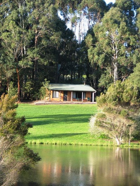 Pemberton Lake View Chalets - Northern Rivers Accommodation 2