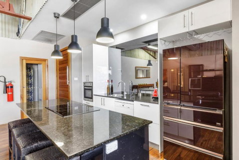 Platinum Precinct - The Apartment - Northern Rivers Accommodation 0