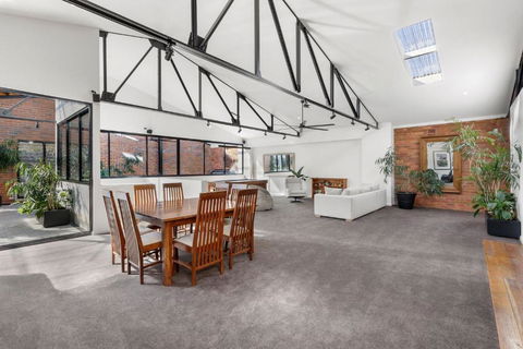 Platinum Precinct - The Penthouse - Northern Rivers Accommodation 2