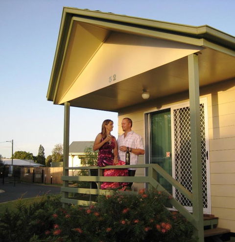 PepperTree Cabins, Kingaroy - Northern Rivers Accommodation 0