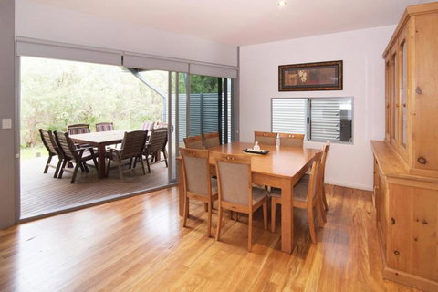 PEPPY TREE HOUSE - Northern Rivers Accommodation 2
