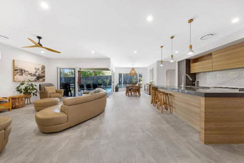Pet Friendly Holiday Home With Pool On Alex - Northern Rivers Accommodation 0