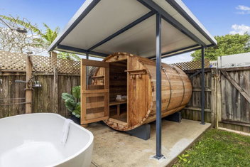 Pet - Friendly, Sleeps 4, 1 5 Bathrooms, Outdoor Sau with Northern Rivers Accommodation