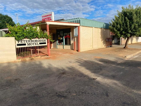 Peterborough Motel - Northern Rivers Accommodation 3