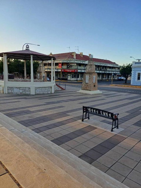 PETERBOROUGH HOTEL - Northern Rivers Accommodation 1