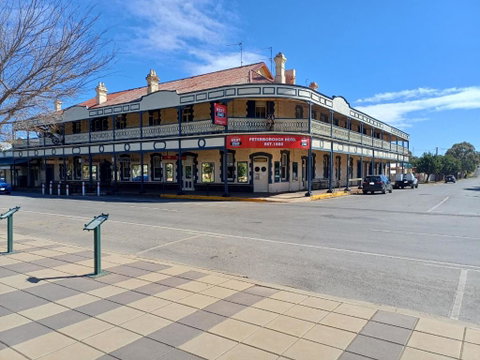 PETERBOROUGH HOTEL - Northern Rivers Accommodation 0