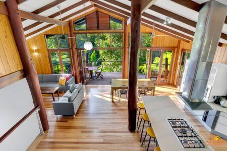 Pole Home In Paradise @ Kuranda - Northern Rivers Accommodation 2
