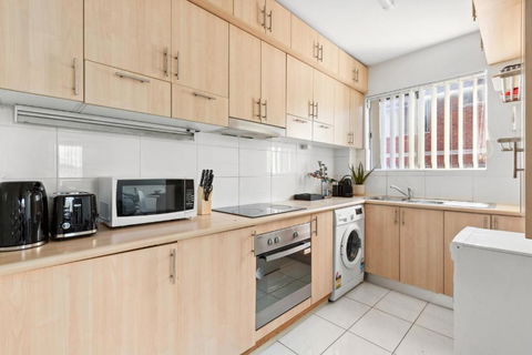 Polished 2-Bed Unit In The Heart Of Parramatta - Northern Rivers Accommodation 2