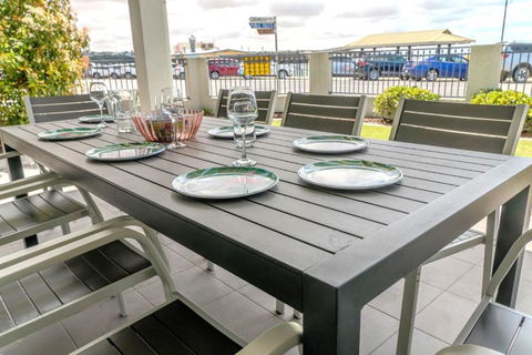 Port Vincent Seaside Apartments - Apartment 2 - Northern Rivers Accommodation 0