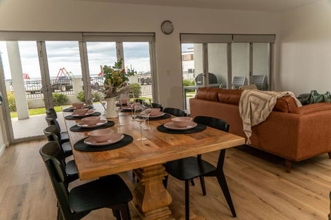 Port Vincent Seaside Apartments - Apartment 2 - Northern Rivers Accommodation 1