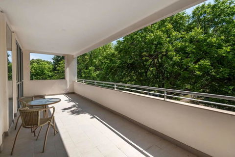 Quiet Apartment In Braddon ACT - Northern Rivers Accommodation 0