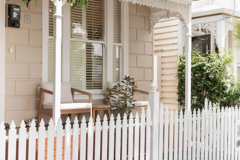 Prahran Timeless & Modern Haven, With Parking - Northern Rivers Accommodation 0
