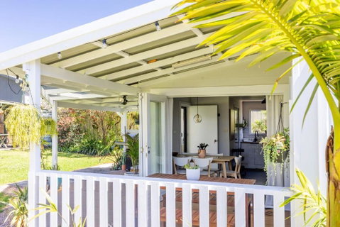 Pretty Beach Cottage - Northern Rivers Accommodation 1