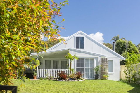 Pretty Beach Cottage - Northern Rivers Accommodation 3