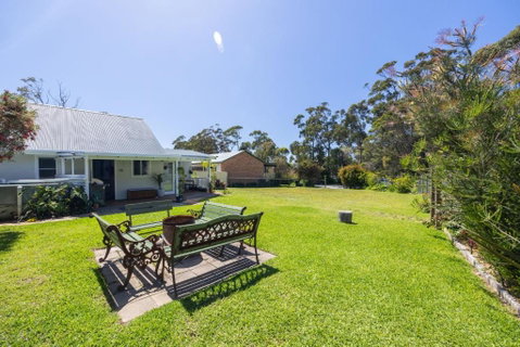 Pretty Beach Cottage - Northern Rivers Accommodation 0