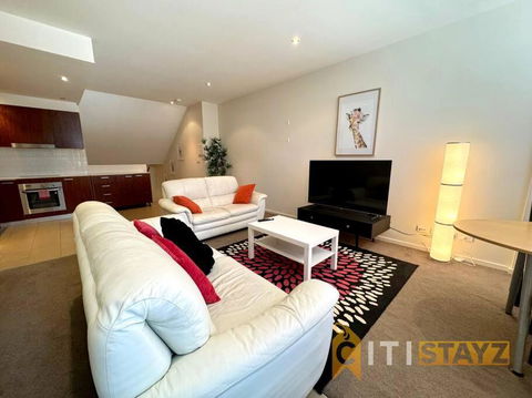 Pretty Penthouse - Close To ANU - Northern Rivers Accommodation 0