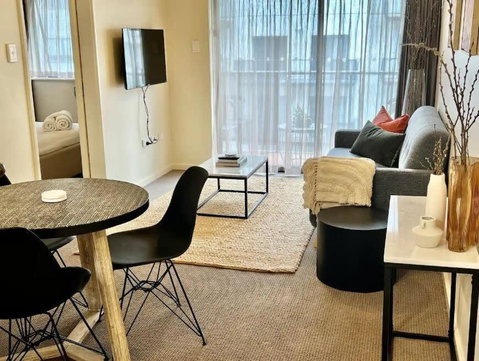 Prime Location 1 Bdr Apt In Perth - Northern Rivers Accommodation 0