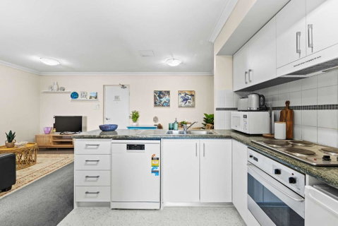 Prime Perth Apartment - Northern Rivers Accommodation 3
