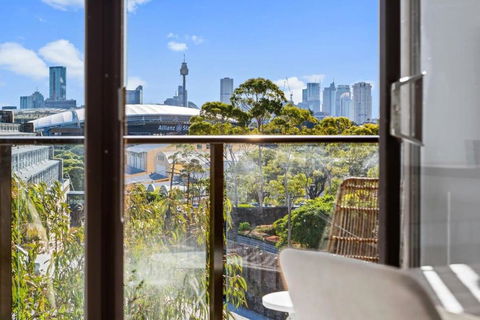 Prime Location 2-Bed Apartment With Parking - Northern Rivers Accommodation 0