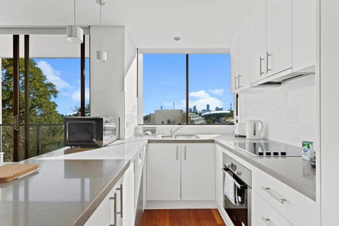 Prime Location 2-Bed Apartment With Parking - Northern Rivers Accommodation 3