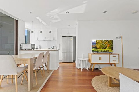 Prime Location 2-Bed Apartment With Parking - Northern Rivers Accommodation 2