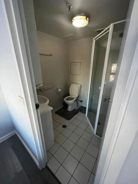 Private Room With Ensuite In The CBD - Northern Rivers Accommodation 3