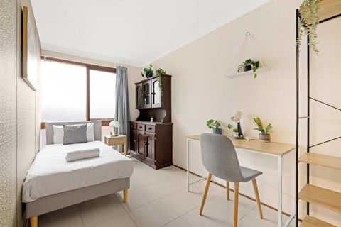 Private Single Room - Centrally Located At Milperra - Shared Bathroom - Northern Rivers Accommodation 0