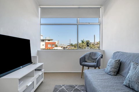 Quaint 1BD On The Doorstep Of Manly Beach - Northern Rivers Accommodation 0