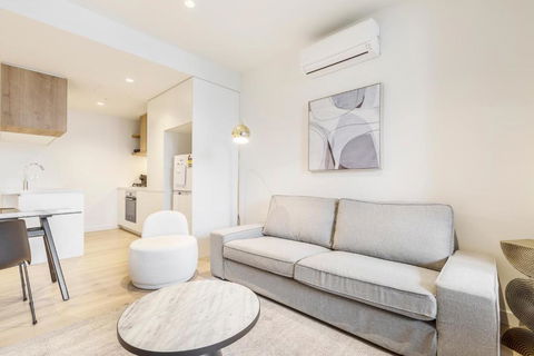 Quaint Stylish Hideout In Trendy South Melbourne - Northern Rivers Accommodation 2