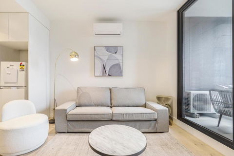Quaint Stylish Hideout In Trendy South Melbourne - Northern Rivers Accommodation 1