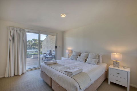 Quarterdeck Apartment - Northern Rivers Accommodation 2