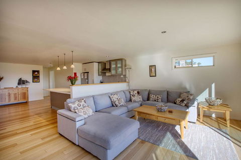 Quarterdeck Apartment - Northern Rivers Accommodation 1