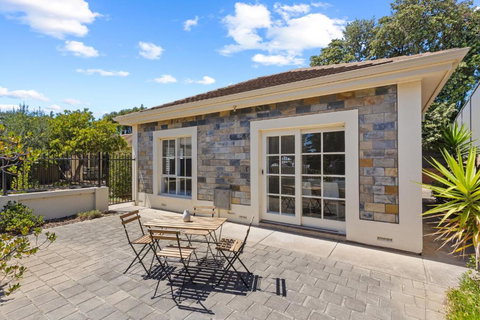 Quiet 2-Bed Retreat With Private Courtyard - Northern Rivers Accommodation 3