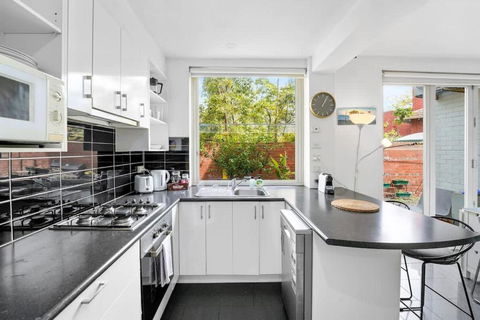 Quiet And Peaceful Beachside 1BR Retreat W Parking - Northern Rivers Accommodation 1