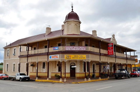 Railway Hotel Motel Peterborough - Northern Rivers Accommodation 0