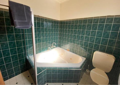 Railway Hotel Motel Peterborough - Northern Rivers Accommodation 2