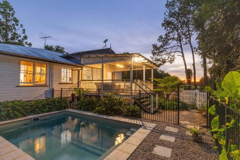 Rambling Roses - Northern Rivers Accommodation 0